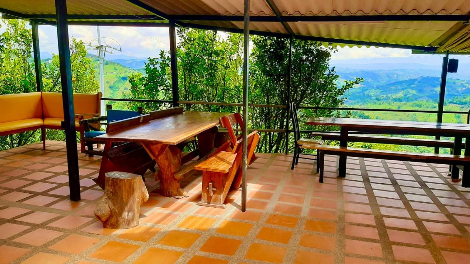Mountain View Hostel San Peregrino ภายนอก รูปภาพ
